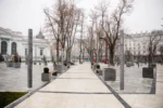 Bancă de beton cu lemn fără spetează cu ghiveci - imagine 3