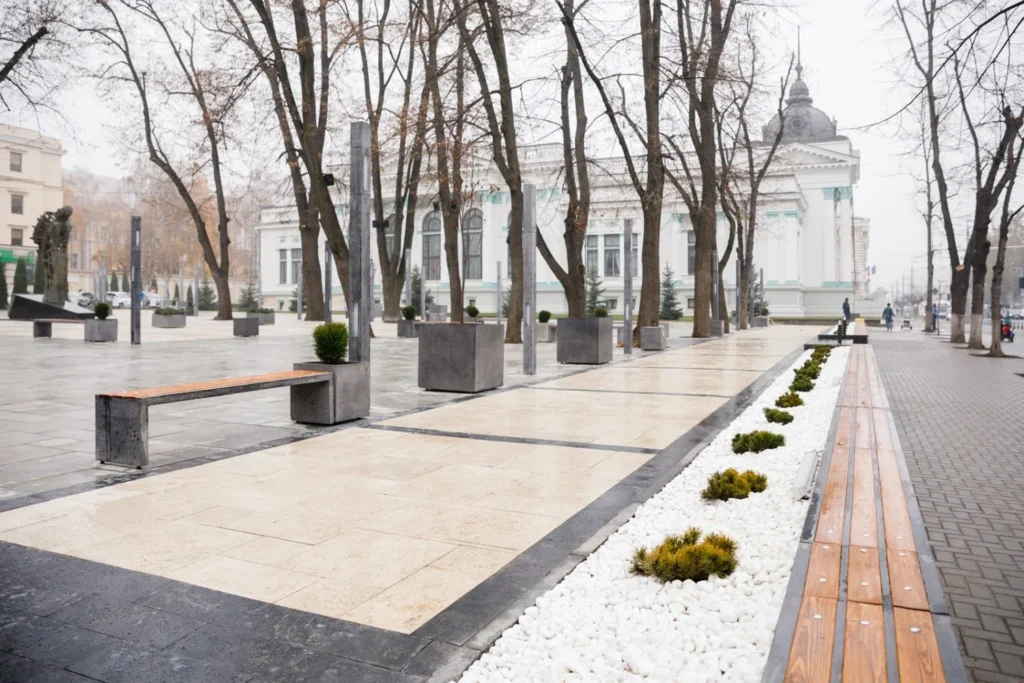 Scuarul-Mihai-Eminescu-3